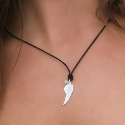 A time to be necklace
