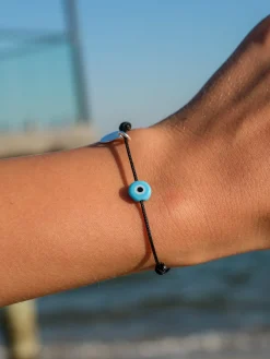 Always protecting bracelet