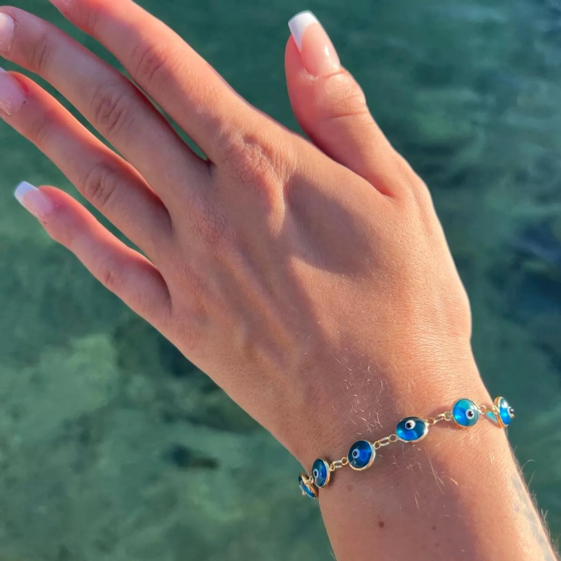 Connected bracelet
