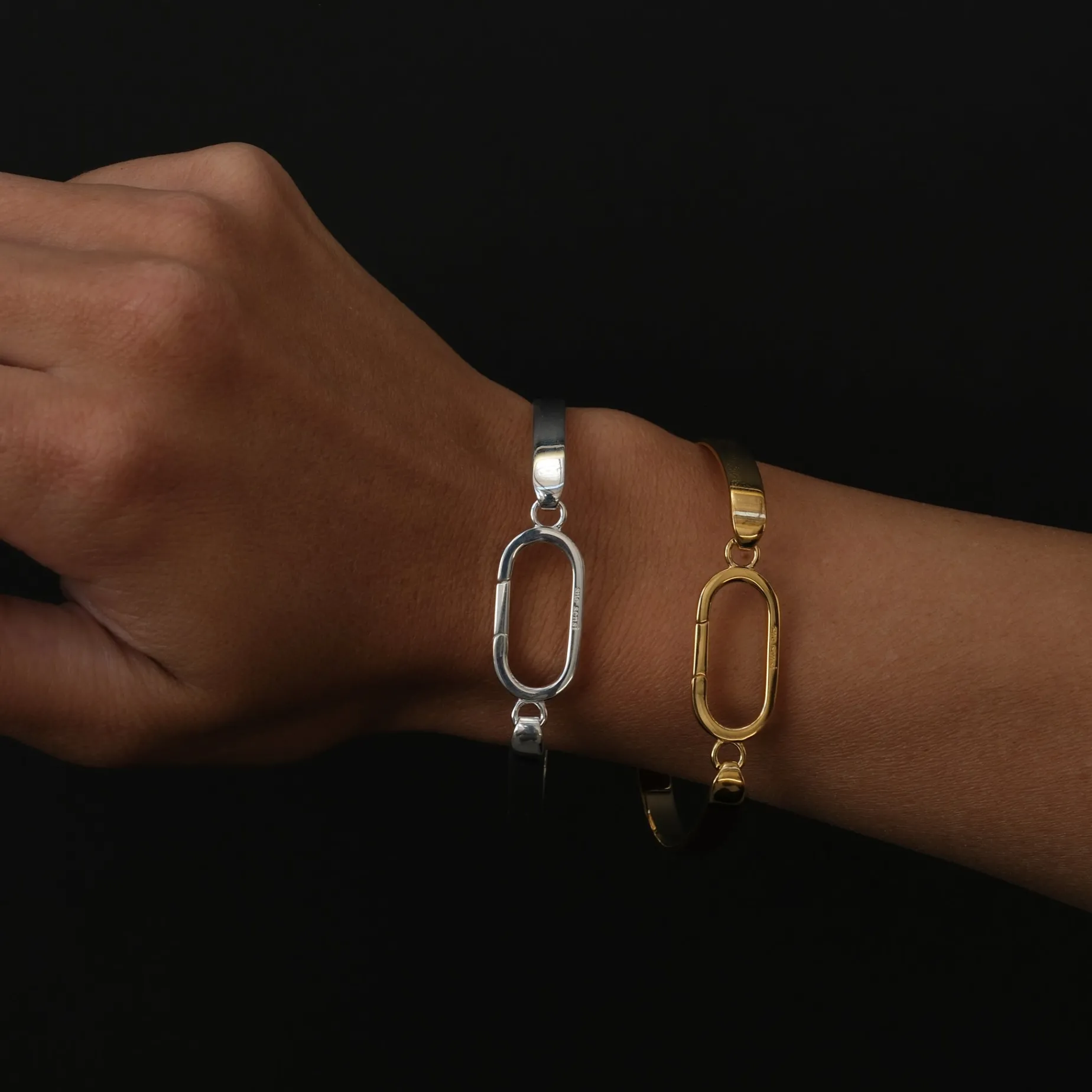 Pendant Link Bangle