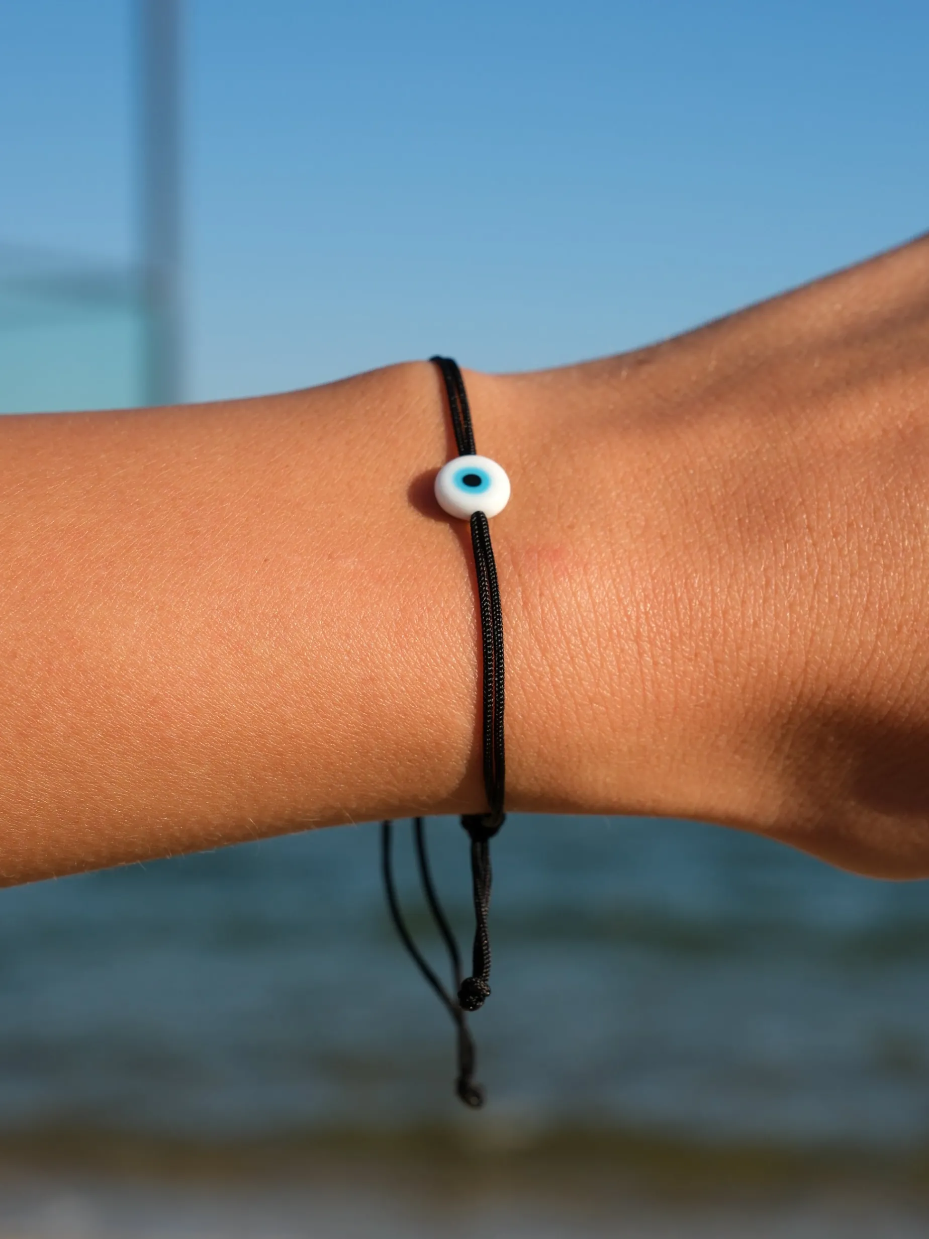 Wear & protect bracelet